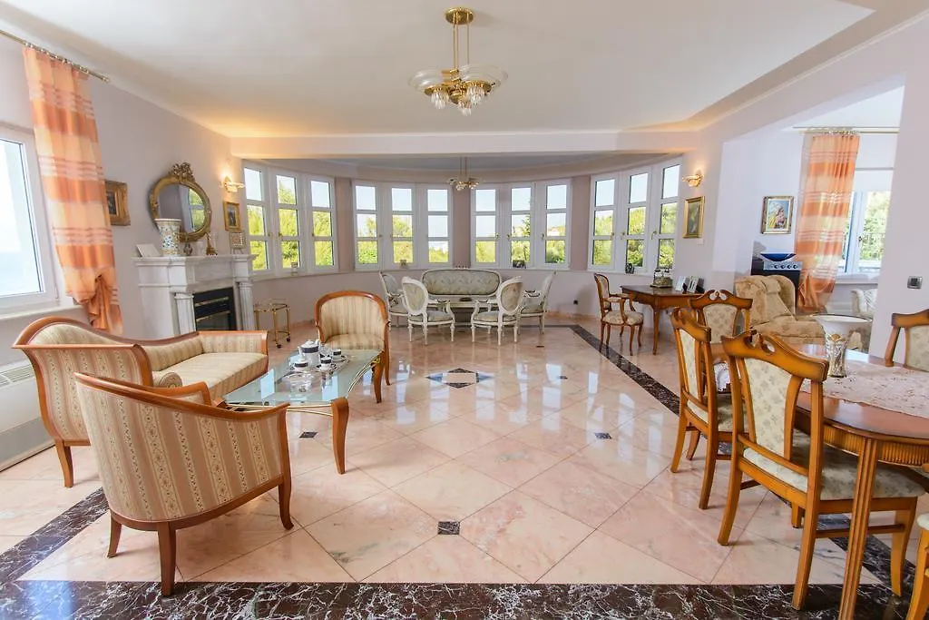 Apartments Gloria 0*, Trogir